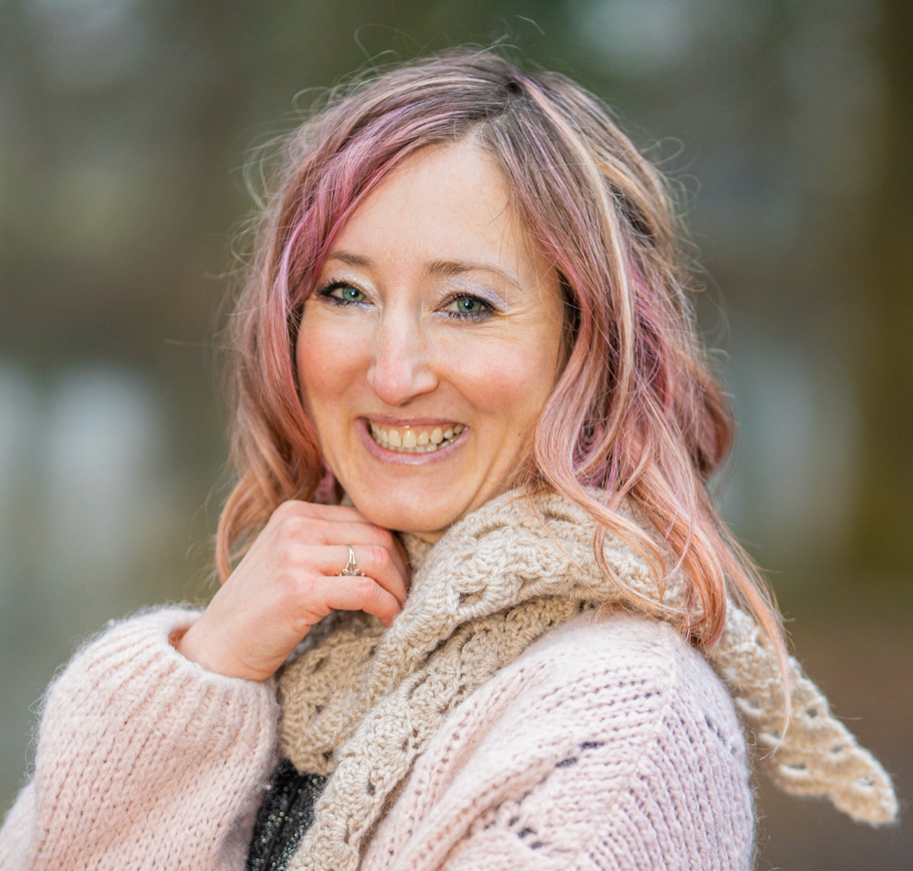 Votre conseillère Fleurs de Bach, Ioana Roux Votre conseillère Fleurs de Bach, Ioana Roux